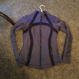 LULULEMON JACKET USED GOOD CONDITION